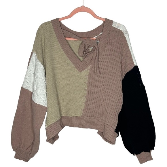 POL Colorblock Patch Mixed Knit Balloon Sleeves Tie Back
Sweater - Picture 6 of 15